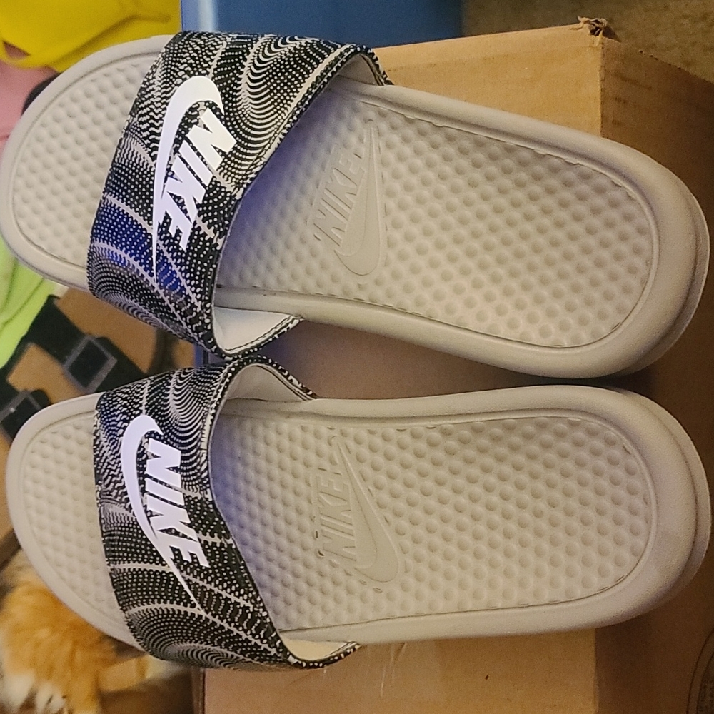 Nike slides size 9 black and gray women's